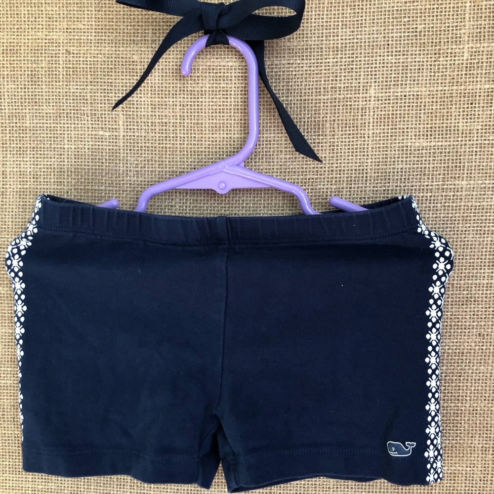 Girls Vineyard Vines shorts